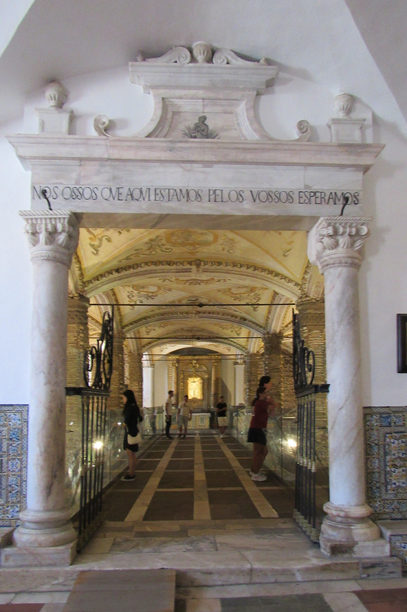 Capela dos Ossos