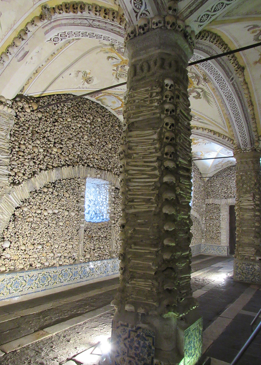 Capela dos Ossos